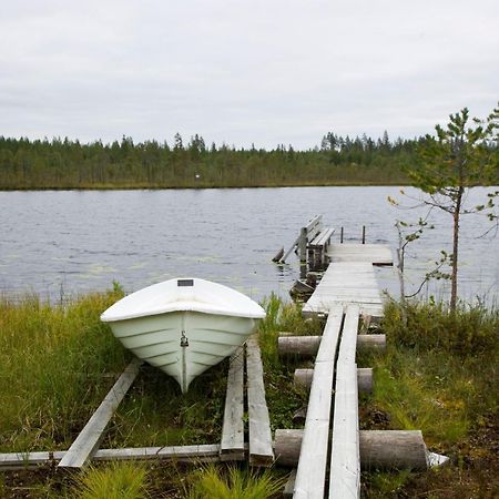 Ukonloma Haerkaelampi Villa Rovaniemi Luaran gambar