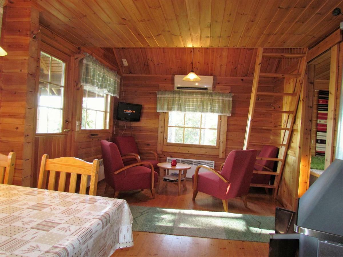 Ukonloma Haerkaelampi Villa Rovaniemi Luaran gambar